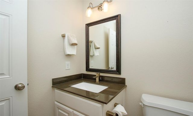 39 Paloma Bend Place, Spring, TX 77389