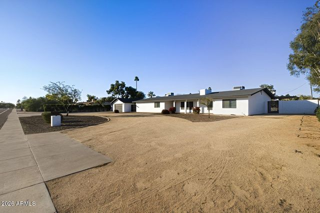 7834 E SWEETWATER Avenue, Scottsdale, AZ 85260