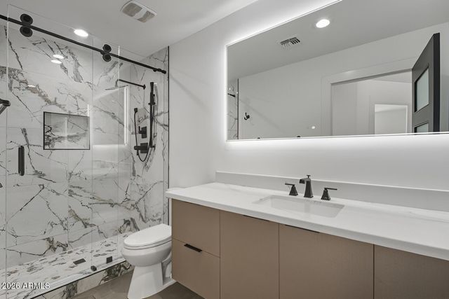 7834 E SWEETWATER Avenue, Scottsdale, AZ 85260