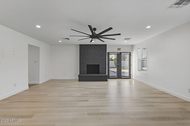 7834 E SWEETWATER Avenue, Scottsdale, AZ 85260