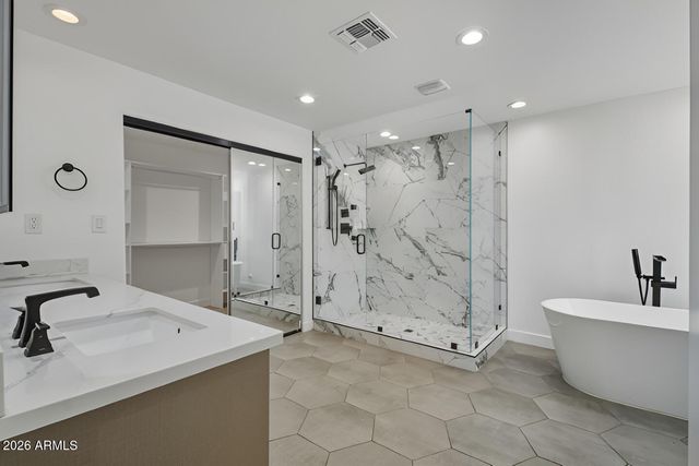 7834 E SWEETWATER Avenue, Scottsdale, AZ 85260