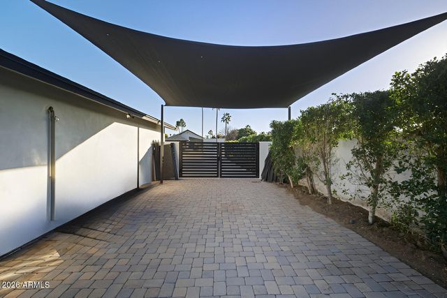 7834 E SWEETWATER Avenue, Scottsdale, AZ 85260