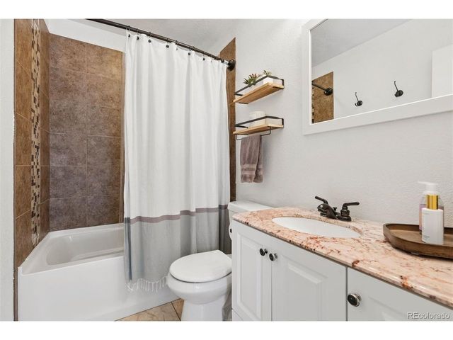 3910 E Jerome Ave, Denver, CO 80210