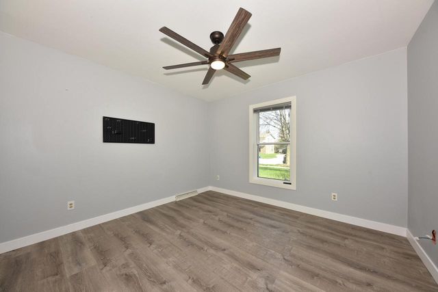 101 Friendship LANE, Saukville, WI 53080