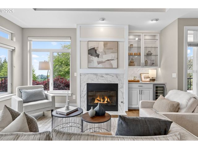3203 Nw MILLER Rd, Portland, OR 97229