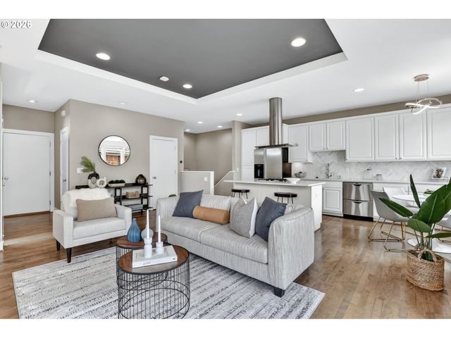 3203 Nw MILLER Rd, Portland, OR 97229
