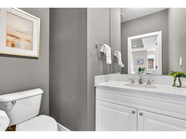 3203 Nw MILLER Rd, Portland, OR 97229