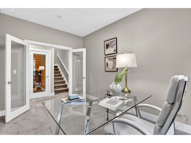3203 Nw MILLER Rd, Portland, OR 97229