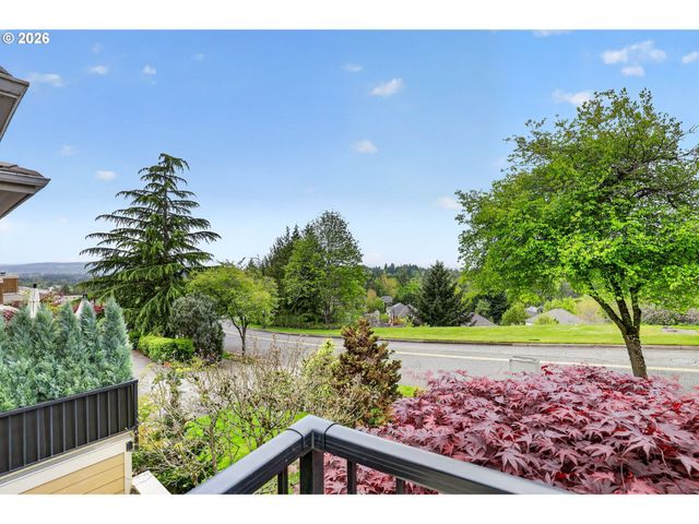 3203 Nw MILLER Rd, Portland, OR 97229