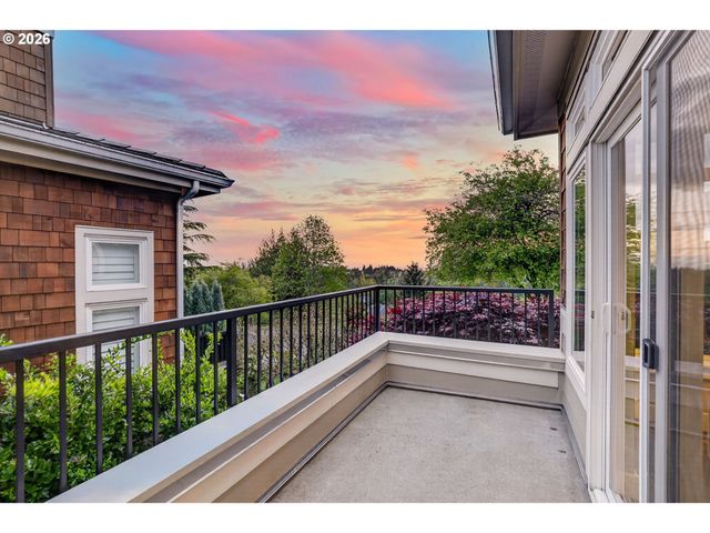 3203 Nw MILLER Rd, Portland, OR 97229