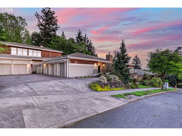 3203 Nw MILLER Rd, Portland, OR 97229