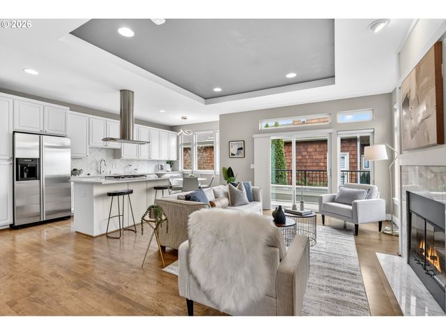 3203 Nw MILLER Rd, Portland, OR 97229