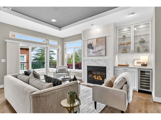 3203 Nw MILLER Rd, Portland, OR 97229