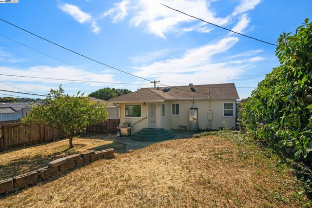 108 Mesa, Vallejo, CA 94591