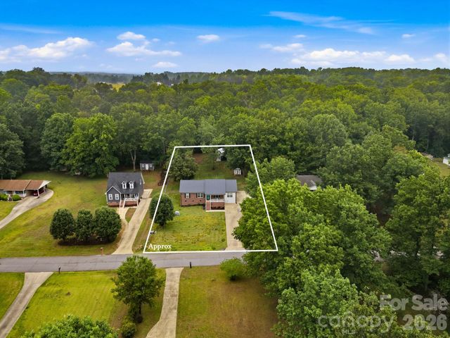 1293 Hickory Nut Lane, Lincolnton, NC 28092
