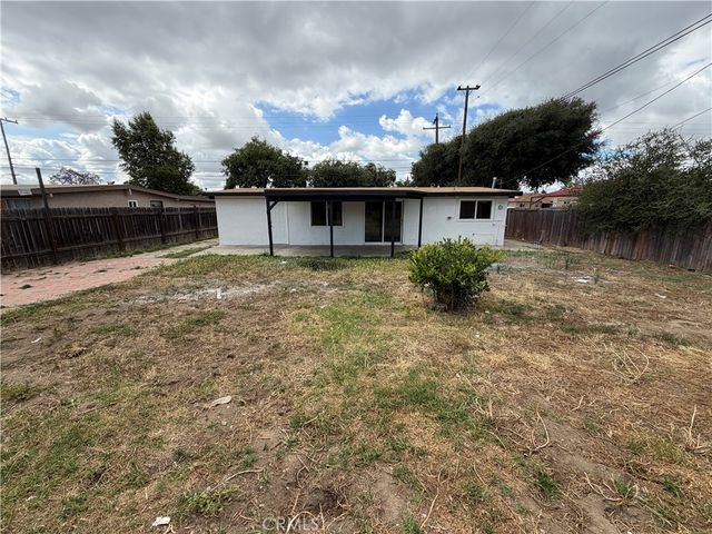 461 E Harrison Avenue, Pomona, CA 91767