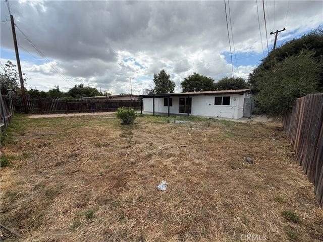 461 E Harrison Avenue, Pomona, CA 91767
