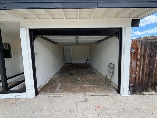 461 E Harrison Avenue, Pomona, CA 91767