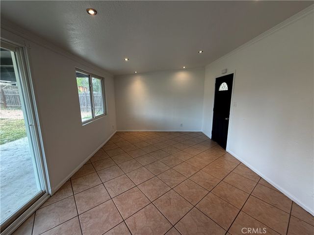 461 E Harrison Avenue, Pomona, CA 91767