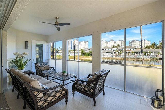 415 Sea Grove LN # 102, Naples, FL 34110