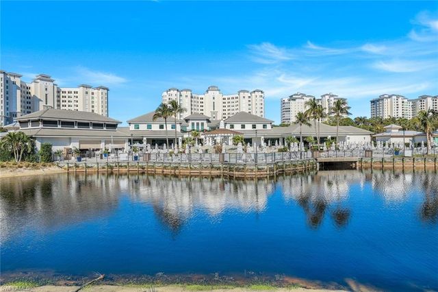 415 Sea Grove LN # 102, Naples, FL 34110