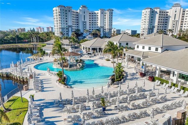 415 Sea Grove LN # 102, Naples, FL 34110