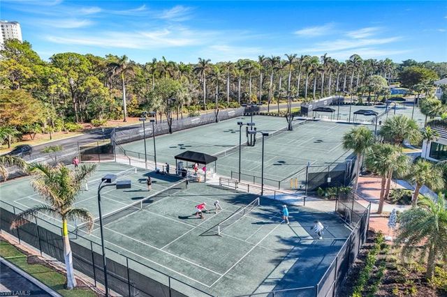 415 Sea Grove LN # 102, Naples, FL 34110