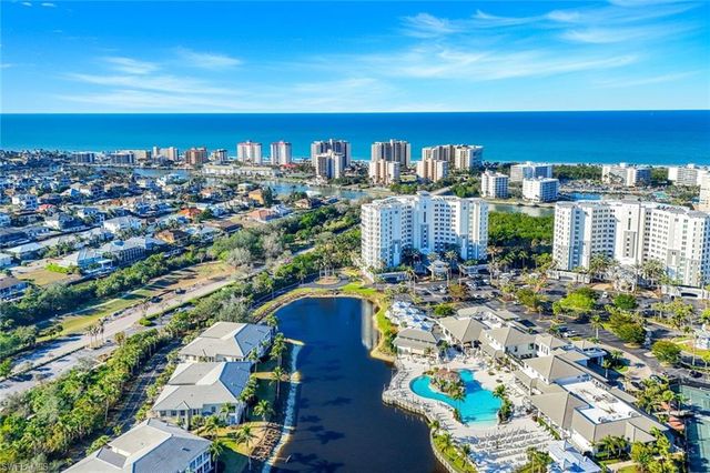 415 Sea Grove LN # 102, Naples, FL 34110