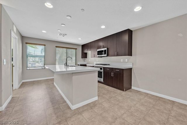 9050 West Tropicana Avenue 1049, Las Vegas, NV 89147