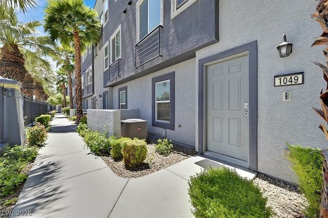 9050 West Tropicana Avenue 1049, Las Vegas, NV 89147