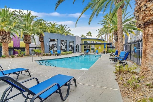 9050 West Tropicana Avenue 1049, Las Vegas, NV 89147