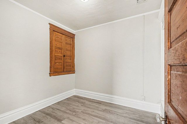 1105 N Burdick Street, Kalamazoo, MI 49007