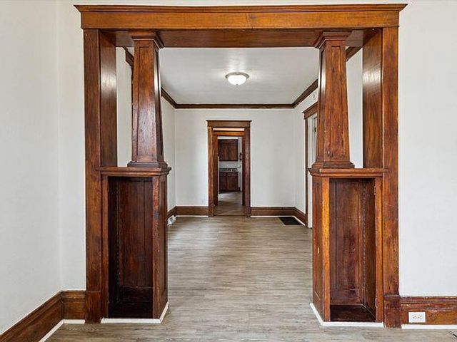 1105 N Burdick Street, Kalamazoo, MI 49007