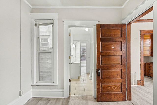 1105 N Burdick Street, Kalamazoo, MI 49007