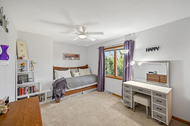 W143N6633 Aspen DRIVE, Menomonee Falls, WI 53051