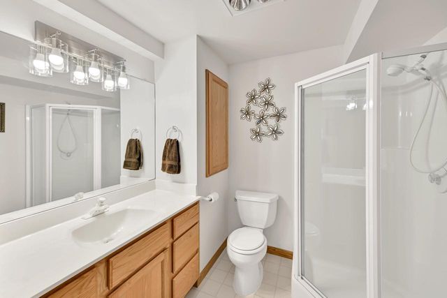 W143N6633 Aspen DRIVE, Menomonee Falls, WI 53051