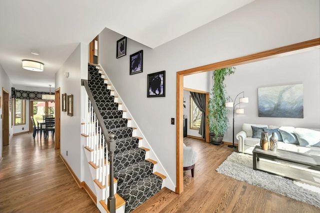 W143N6633 Aspen DRIVE, Menomonee Falls, WI 53051