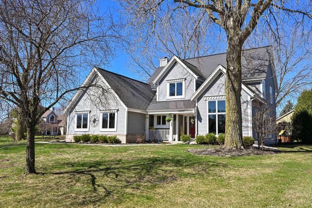W143N6633 Aspen DRIVE, Menomonee Falls, WI 53051
