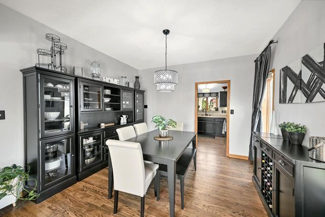 W143N6633 Aspen DRIVE, Menomonee Falls, WI 53051