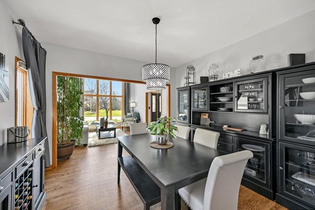 W143N6633 Aspen DRIVE, Menomonee Falls, WI 53051