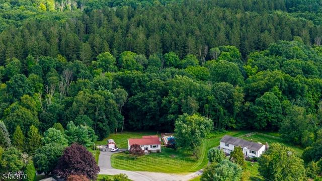 3 Sawmill Rd, Vernon Twp., NJ 07460