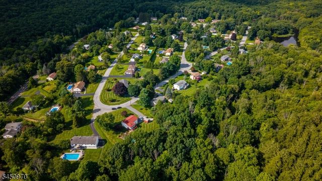 3 Sawmill Rd, Vernon Twp., NJ 07460
