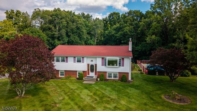 3 Sawmill Rd, Vernon Twp., NJ 07460