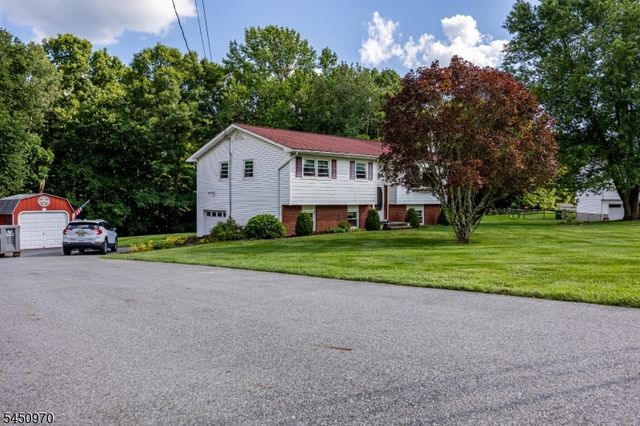 3 Sawmill Rd, Vernon Twp., NJ 07460