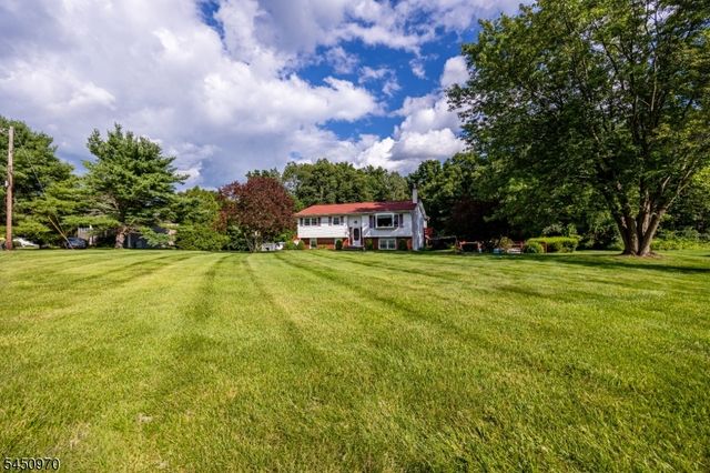 3 Sawmill Rd, Vernon Twp., NJ 07460