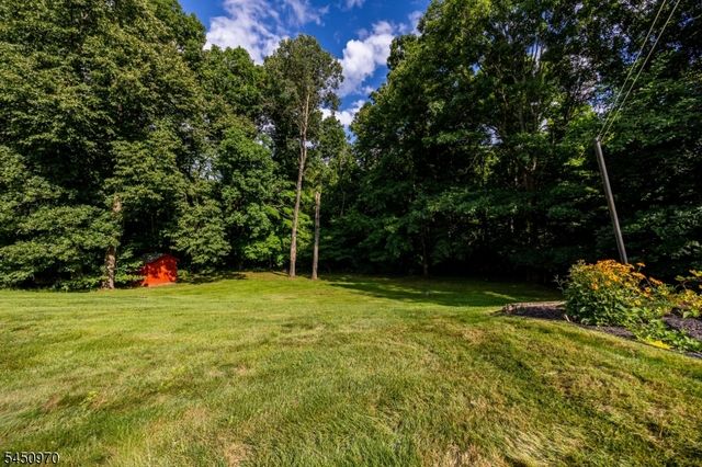 3 Sawmill Rd, Vernon Twp., NJ 07460