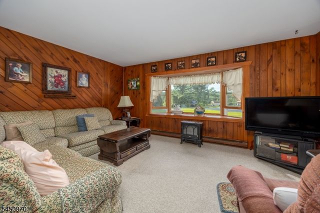 3 Sawmill Rd, Vernon Twp., NJ 07460