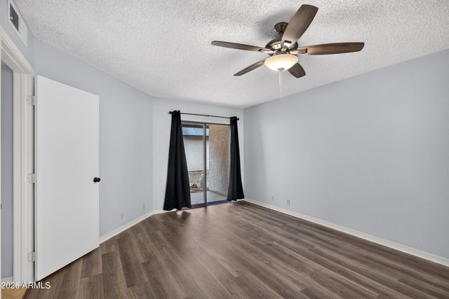 3810 W MARCONI Avenue, Phoenix, AZ 85053