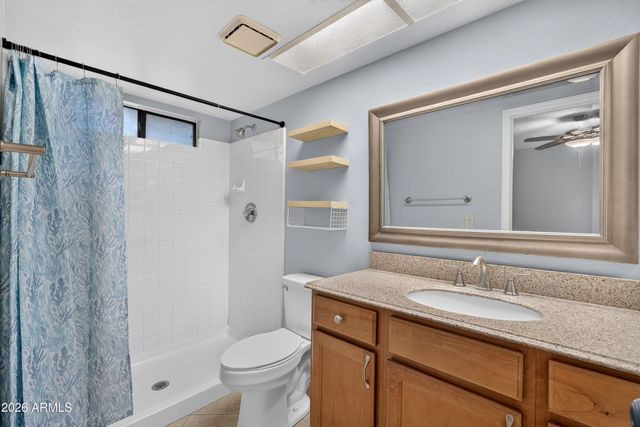 3810 W MARCONI Avenue, Phoenix, AZ 85053