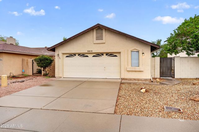 3810 W MARCONI Avenue, Phoenix, AZ 85053